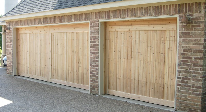 garage door materials