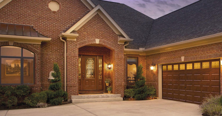 Clopay Classic Steel