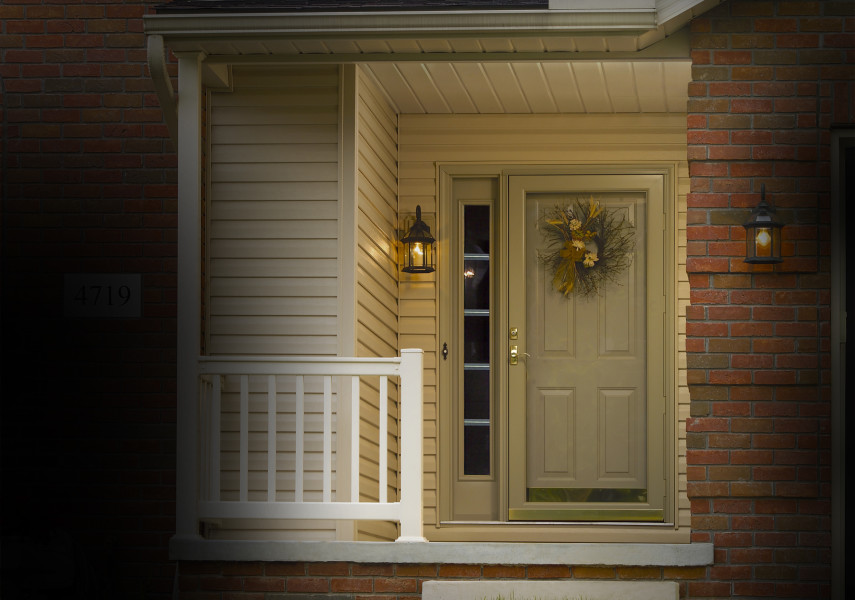 PROVIA Deluxe 397 Entry Storm Door
